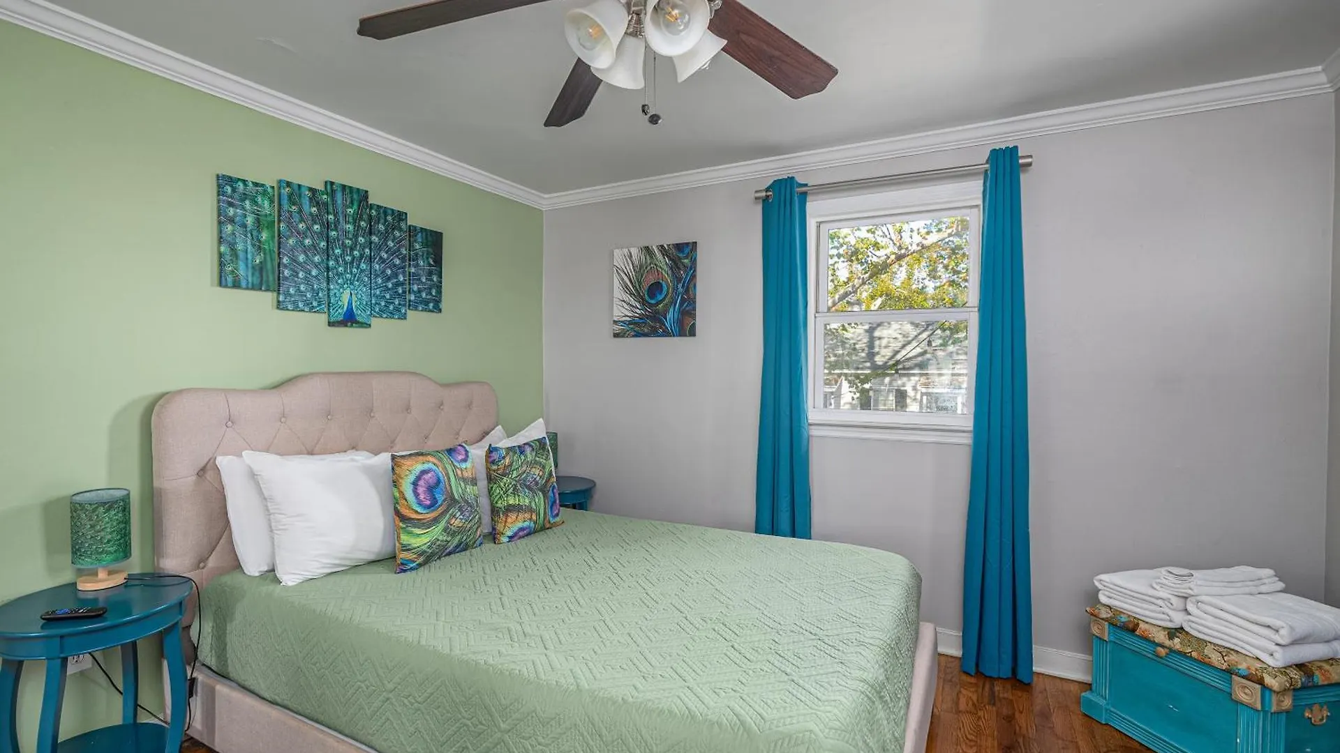 Holiday home The Present At Bolton Villa Savannah United States